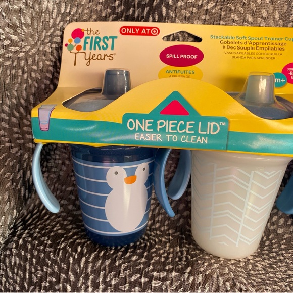 Spill Proof Stackable Soft Spout Trainer Cups - Picture 2 of 3